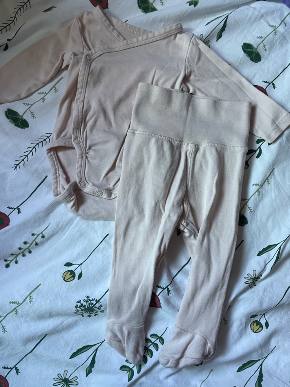 Light pink H&M baby matching set
